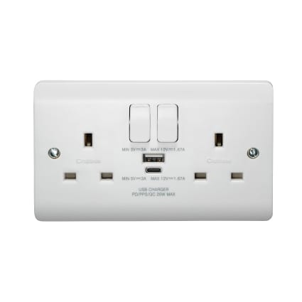 بلاك 13 امبير ابيض مجوز مع يو أس بي (A+C) - (كرابتري انستنكت) CR1304/USB